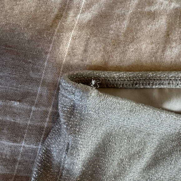 Monday Swimwear Cala Roja Top and Bottom in Soft Silver Shimmer Size Medium - Picture 10 of 10